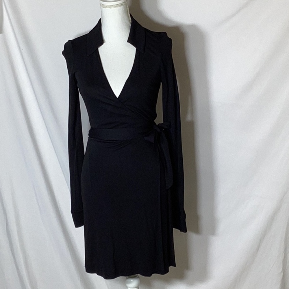Diane von Furstenberg 'New Jeanne Two' Jersey Wrap Dress Black Size 4 - Picture 5 of 13